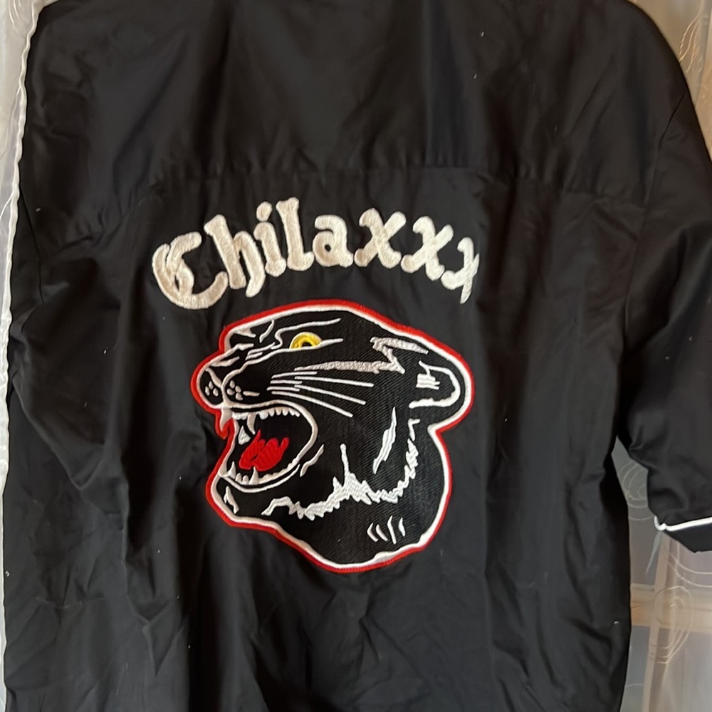 Chilaxxx XL Black Bowling Shirt Panther Embroidered Back Graphic Rockabilly - Picture 2 of 10